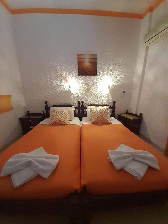 Agia Marina  Artemis Rooms מראה חיצוני תמונה