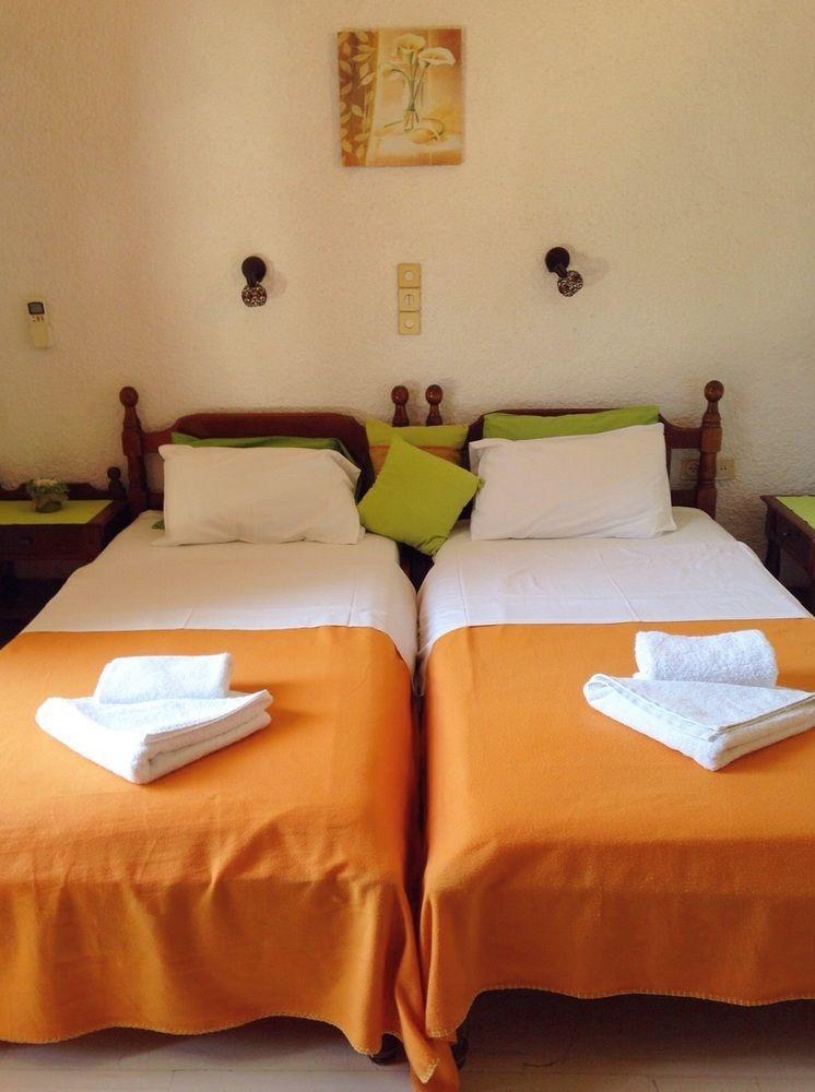 Agia Marina  Artemis Rooms מראה חיצוני תמונה