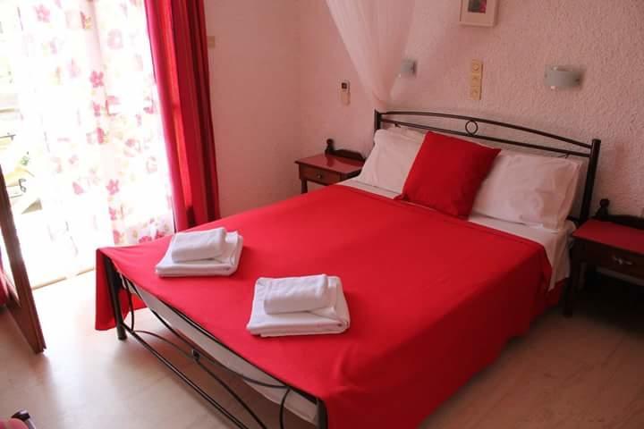 Agia Marina  Artemis Rooms מראה חיצוני תמונה